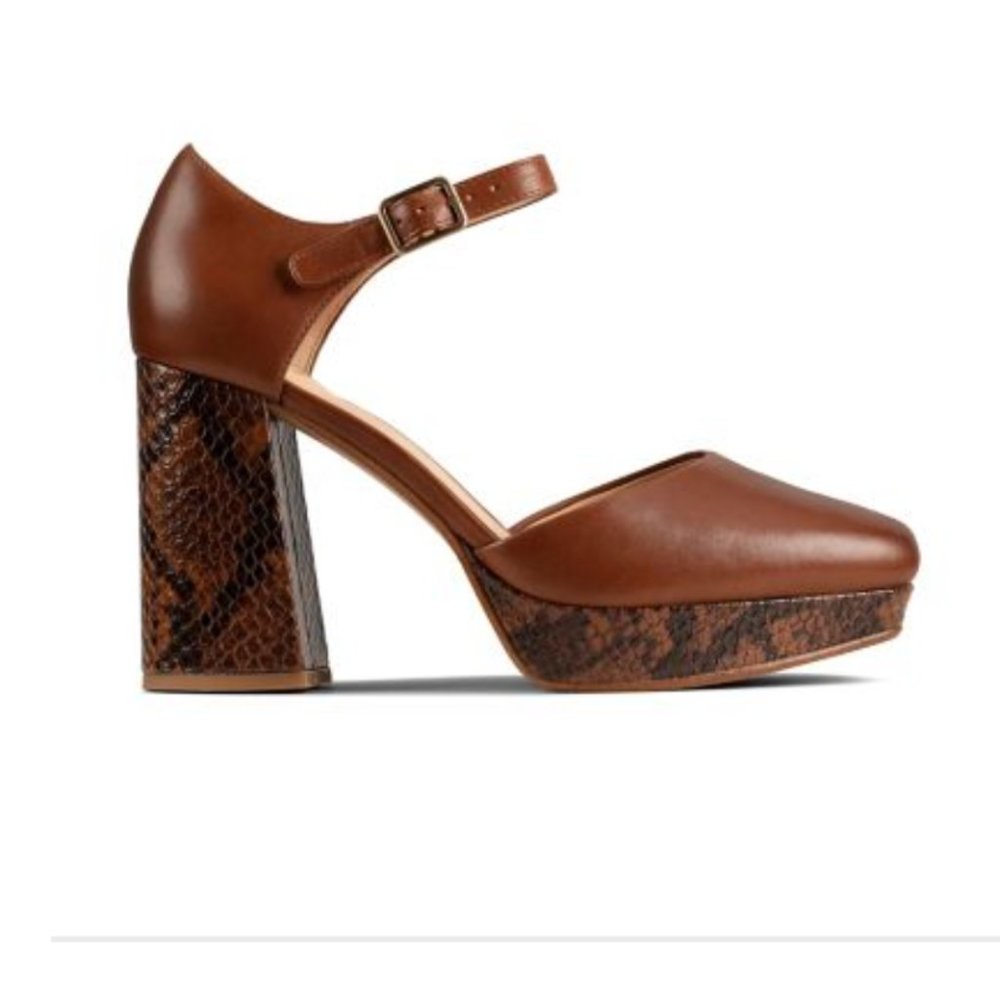 clarks retro snakeskin platform heel NIB